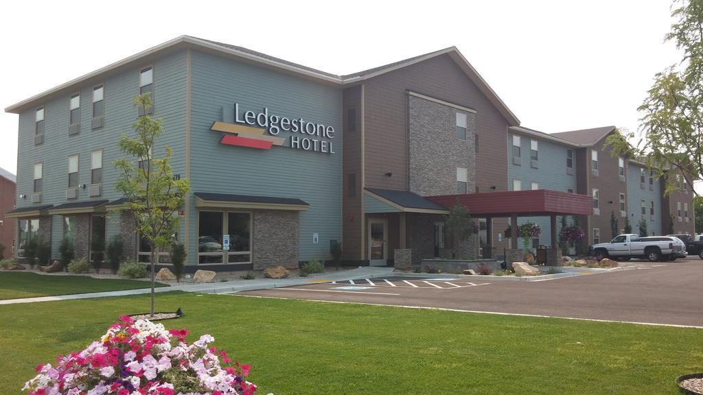 Ledgestone Hotel 버날 외부 사진