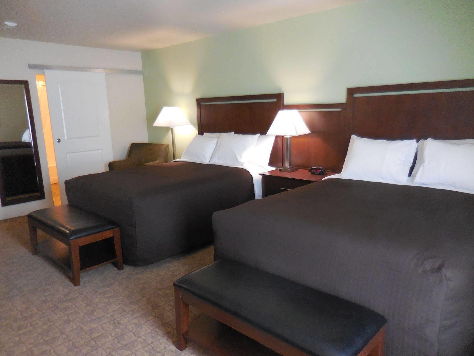 Ledgestone Hotel 버날 외부 사진