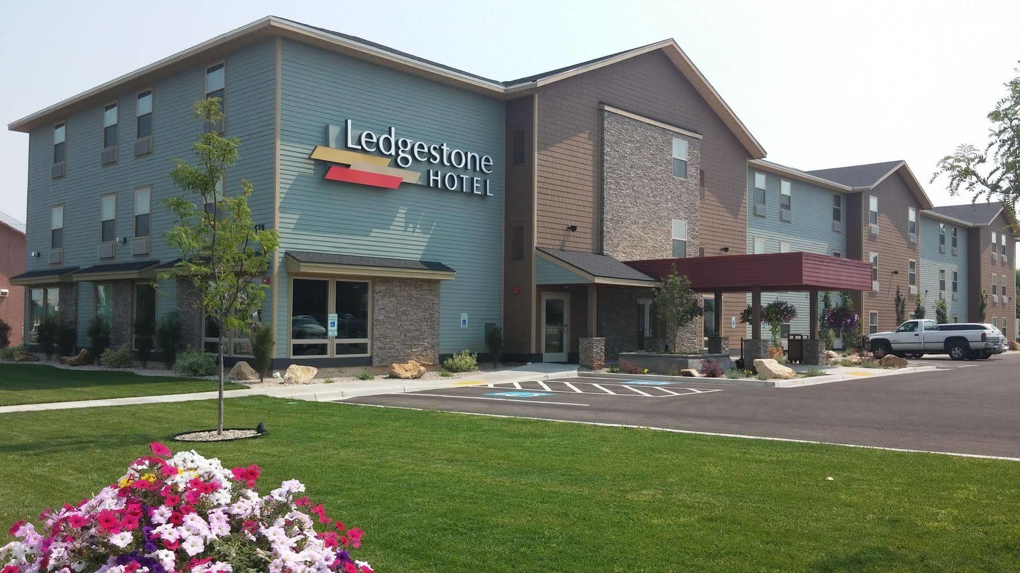 Ledgestone Hotel 버날 외부 사진